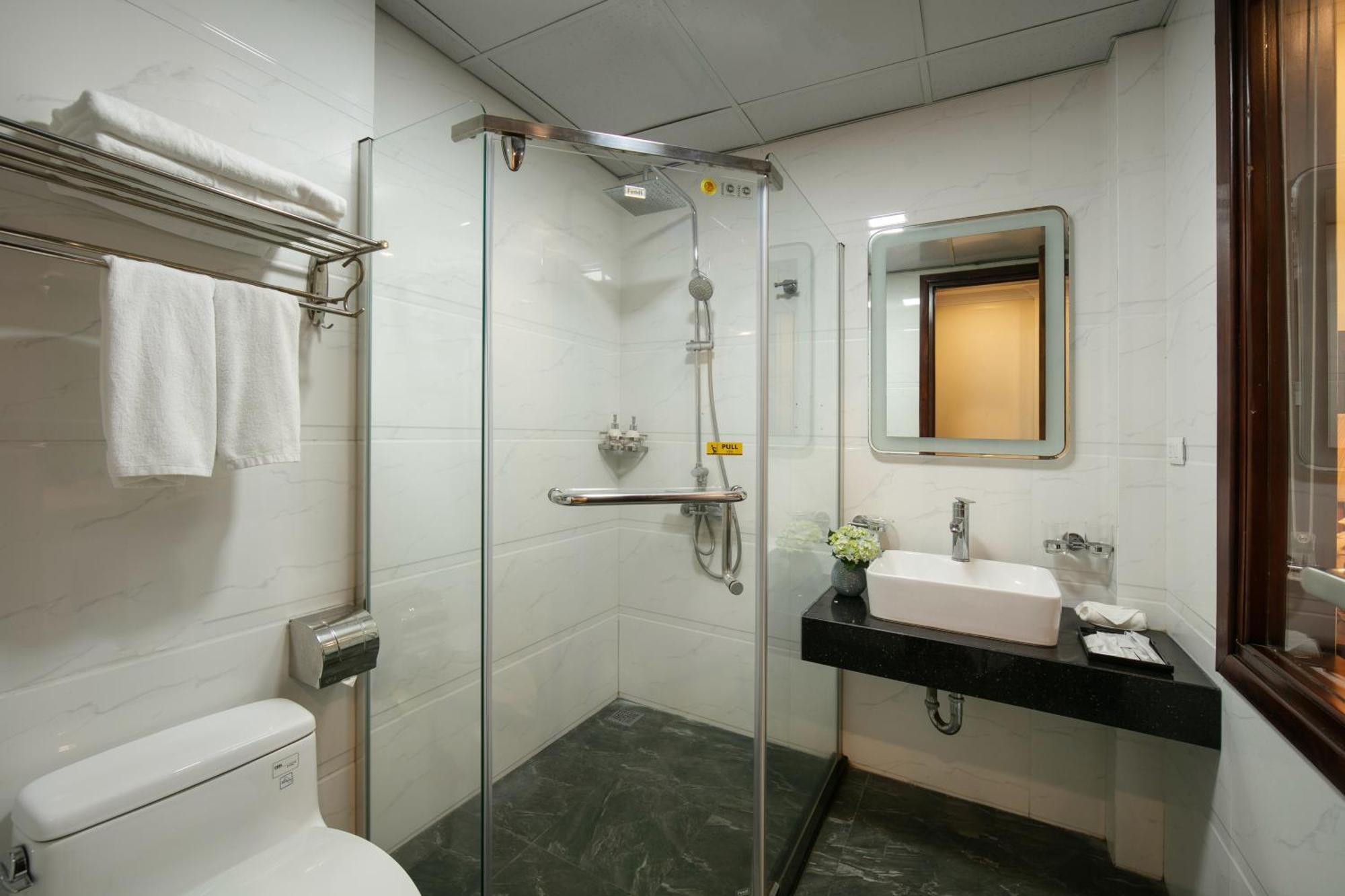 The West Hotel & Spa Hà Nội Ngoại thất bức ảnh