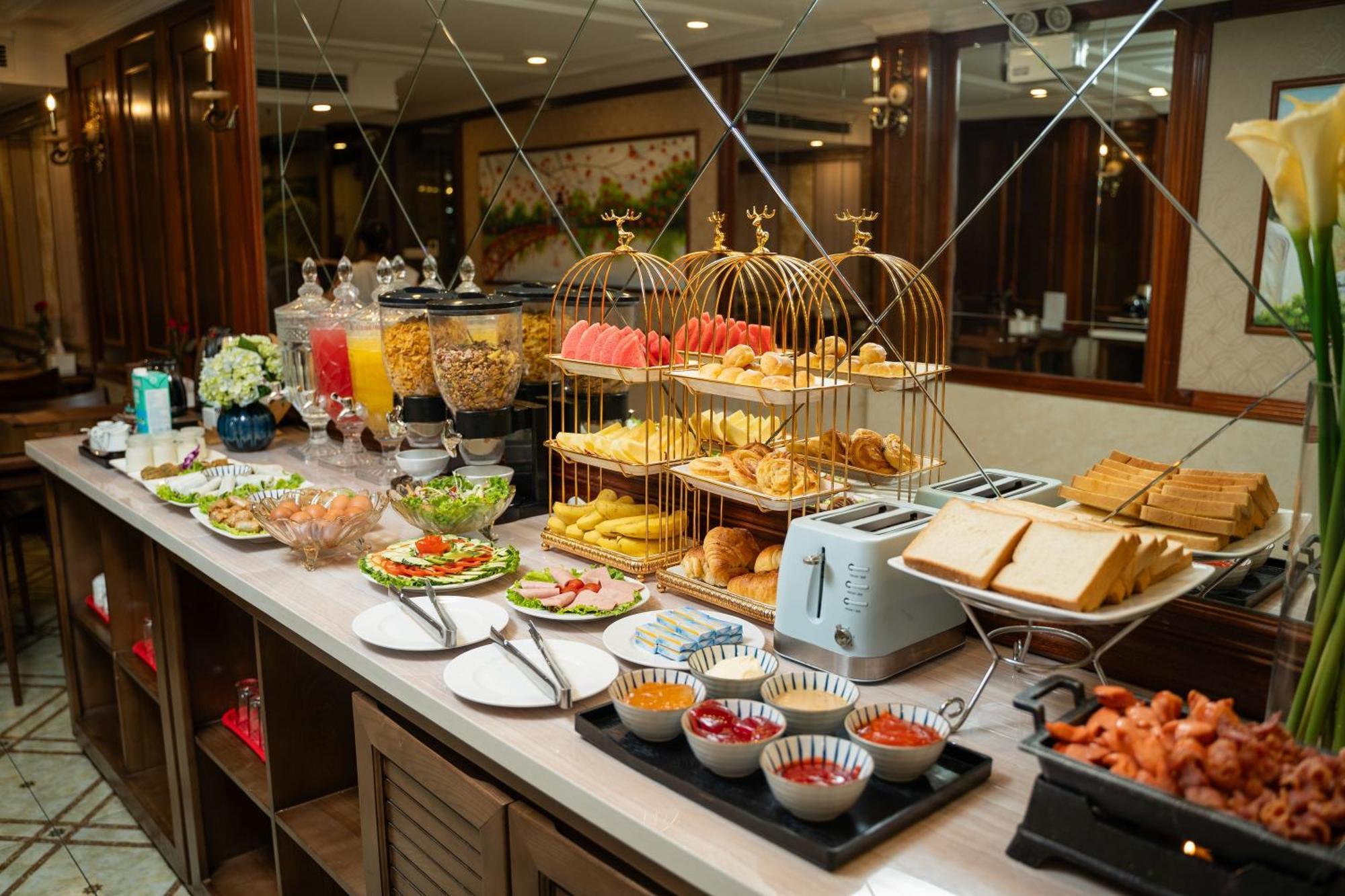 The West Hotel & Spa Hà Nội Ngoại thất bức ảnh